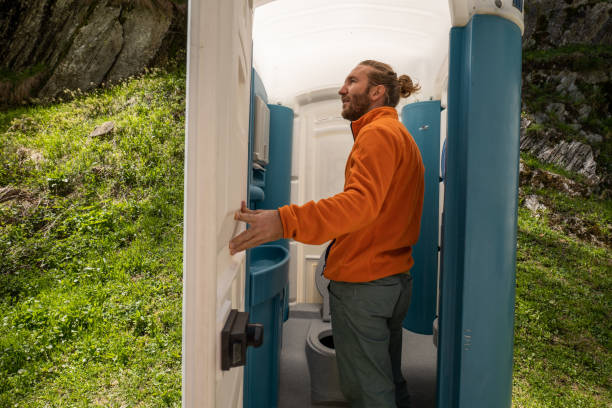 Best Porta potty rental near me  in Franklin Center, NJ